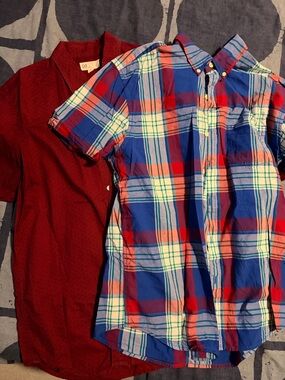 Lot of 2 Short-Sleeve Button-Down Shirt